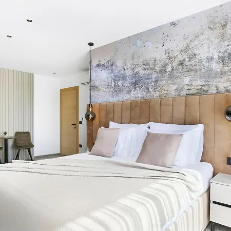 Guest house Fly - 50m From The - New 2024
