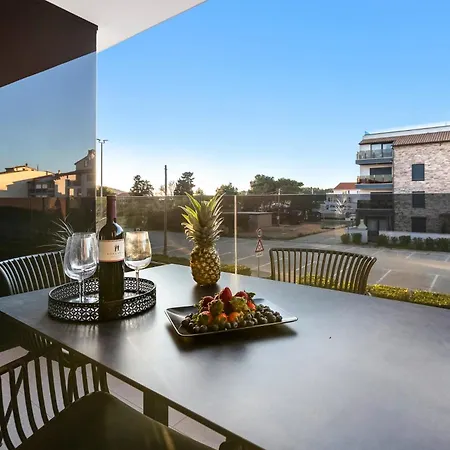 Guest house Fly - 50m From The - New 2024