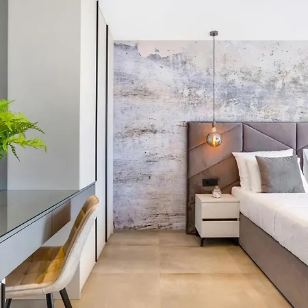 Fly - 50m From The - New 2024 Guest house *