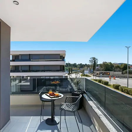 Fly - 50m From The - New 2024 Guest house *