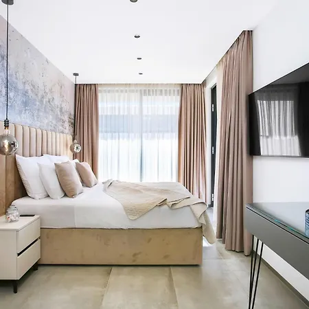 Fly - 50m From The - New 2024 Guest house *